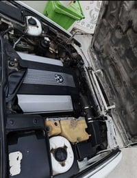 بي إم 750i محرك 44 V8 بيها لاستيك ولف رقم قادسيه راعيها يريد تحويل  ال...