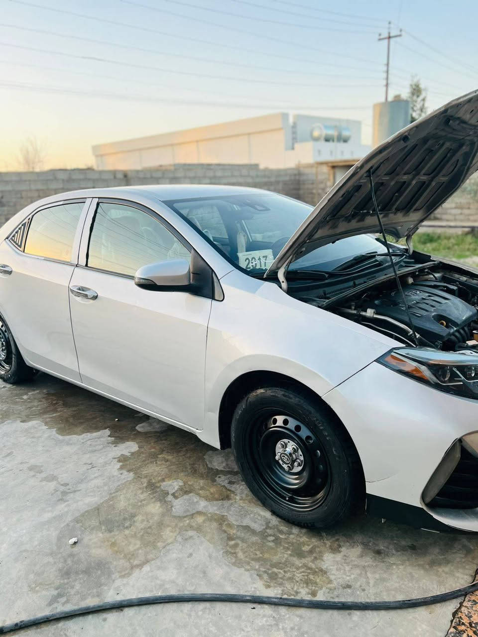 السلام عليكم للبيع كورلا 2017 وارد أمريكي حادث بنيد وجاملغ بدون دواخل كير محرك شرط رقم سليمانيه سنويه وهزه جديده شرط تحويل.
السعر 135 وبيها مجال قليل /العنوان / صلاح الدين _بيجي

رقم هاتف / ***********
