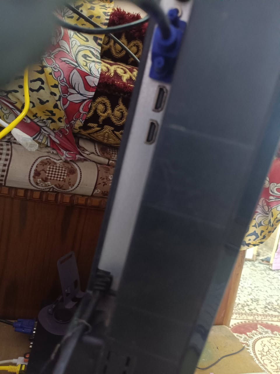 شاشة GENERALGOLDEN
الدقة: 728×1336 الهرتزية 60
المنافذ: 2 HDMI و 1 Vga للصورة و منفذ سماعات 
السعر: 50.000 دينار 
رقم الهاتف: ***********
مكاني النجف
