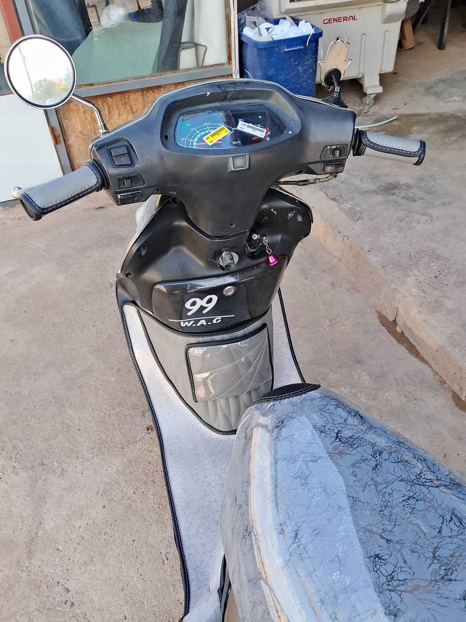 سلام عليكم
دراجة سبيسي للبيع مكفولة من كلشي مكينة كهربائيات سلف هندر اشاير لايت كلشي شغال السعر450 الف وبيها مجال للشراي والشراي يخابر***********
