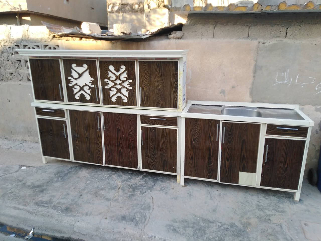 السلام عليكم كونترات للبيع 3قطع وقطعتين للبيع الجوزي 3 قطع كونتر نظيف ما بيه عيب سعره 225وبيه مجال للشراي والصاجي قطعتين حيل نظيف تفصال سعره 150 وبيه مجال للشراي الخاص مفتوح


**إذا كنت صاحب هذا الإعلان وتريد حذفه لأي سبب، رجاءا أرسل رسالة إلى الدعم الفني**