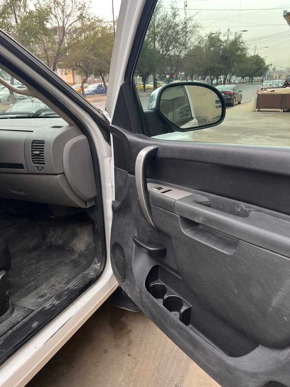 السلام عليكم جيمسي سيرا موديل 2011 مكينه 8 رقم نينوى سعر 125 قفل ***********
