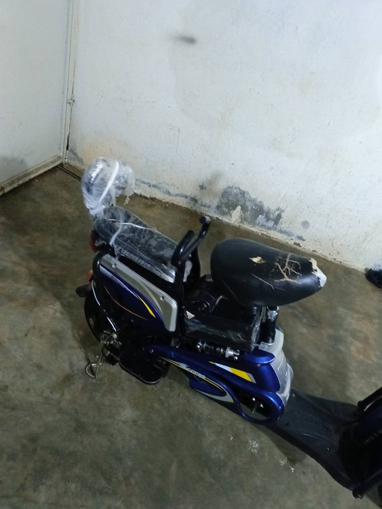 ماتۆڕ شەحن بۆفڕۆشتن   زۆر خاوێنە  پاتری تەزەی    بۆبەستراوە سعری  150هەزارو کەمێک مەجال رانية, السليمانية


**إذا كنت صاحب هذا الإعلان وتريد حذفه لأي سبب، رجاءا أرسل رسالة إلى الدعم الفني**