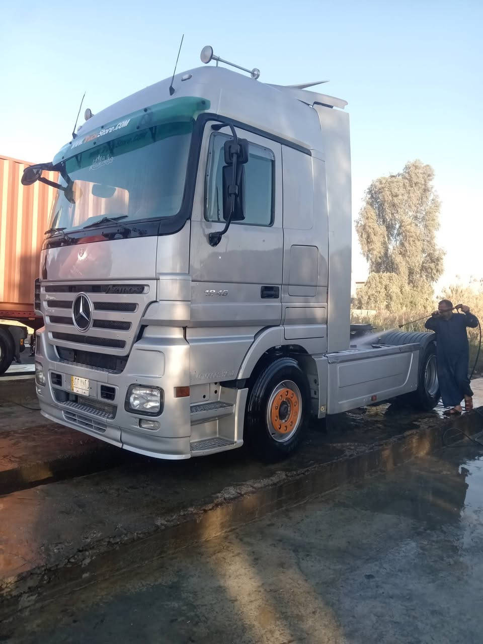 سلام عليكم للبيع اكتروز موديل 2004 مكفوله كفاله عامه رقم بغداد تحويل مكان سيارة الصويره سعر 245 مع المجال ***********
