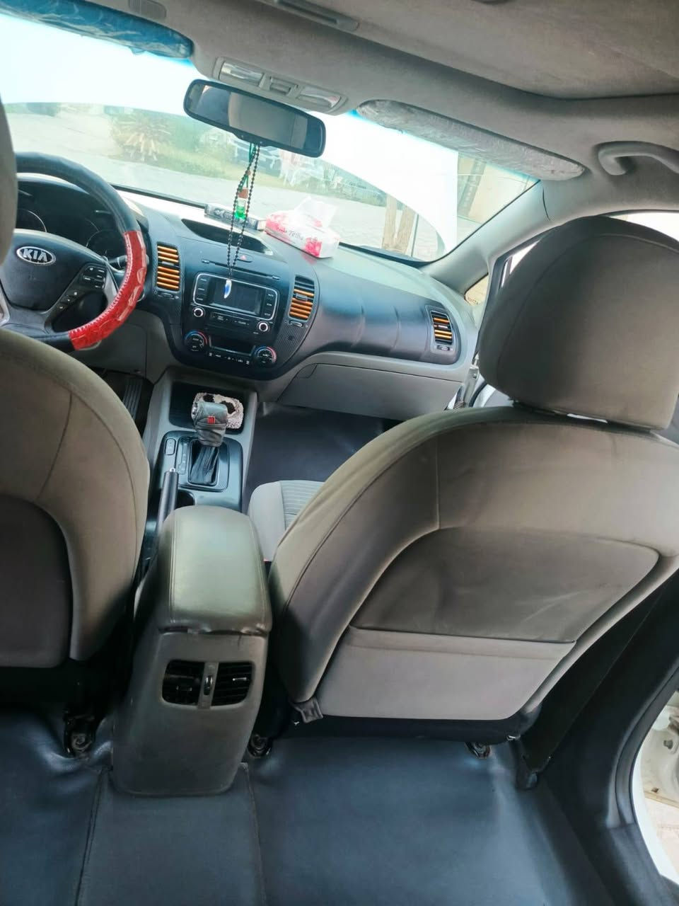 سلام عليكم
سيراتو موديل  2013 شكل 2014 رقم اربيل القديم فول بصمه ماعايزه برغي مصبوغه حزام والسونار مرفق مع الصور مكان السياره نجف السعر 105 وبيها مجال *********** النجف, العراق
