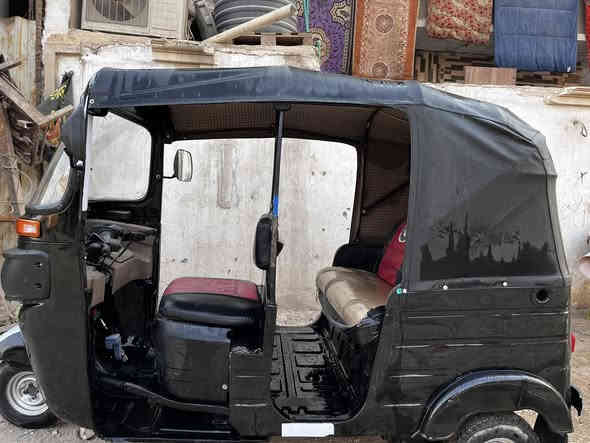 سلام عليكم تكتك 18
واحد على واحد جاهز من كلشي 
مرقم. 
سعر 375000 و بيه مجال حك جيه
استفسار اكثر اتصل  ***********
عنوان بغداد مدينه الصدر الحبيبيه
