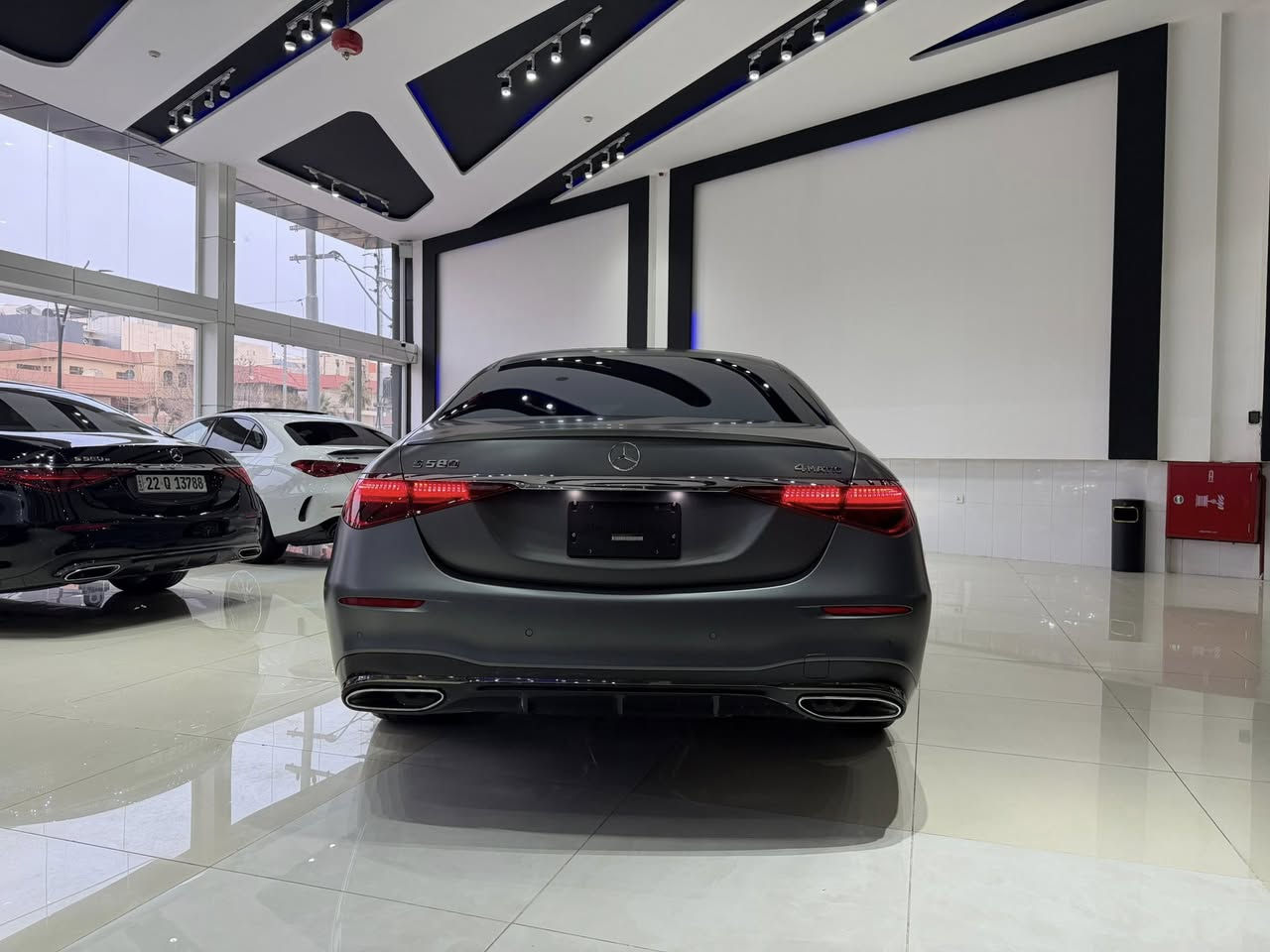 Mercedes S-580 4Matic
موديل : 2023
وارد: كندي كلين تايتل 
الممشى : 25000 
حجم المحرك : 8 سلندر 
بلادي لون مات بدون صبغ  مكفولة من الدعامية للدعامية 
فول فول مواصفات : داخلية بيانو - التاير الخلفي يلوف - رادارات 360 - كاميرات 360 - داتاشو - كشنات مساج - كشنات تبريد - كشنات تدفئة - كشنات كهرباء - بانوراما -  سماعات مايباخ -  و الداخل يجي مواصفات مايباخ - جام بولورايز -و هواي مواصفات لخ 
السيارة رقم سليمانية 
مكفولة حتى الدعاميات مكفولة من الصبغ 
للاستفسار : ***********
————————————————
Mercedes S-580 4Matic
ساڵ:2023 
هاوردە : کەنەدی کلین تایتڵ
ماوەی رۆشتن :25000 
قەبارەی بزوێنەر : 8 بستۆن 
رەنگی مات بیلادی بێ بۆیاغ دەعامی بۆ دەعامیبە شەرت
ناو پیانۆ ـ ناو سور ـ طایەی پشتەوە دەسورێتەوە ـ  رادر 360 - کامێرا 360- داتاشۆ ـ پانۆراما ـ کوشن مەساج ـ کوشن تەبرید ـ کوشن هیتەر ـ ناو سەیارەکە مواصەفات مایباخ ـ جام پۆلۆرایز بیلادی ـ و زۆر مواصەفاتی تر 
بێبۆیاغ بێ سارد و تەعدیل دەعامی بۆ دەعامیبە شەرت
ژمارە سلێمانییە
بۆ پەیوەندی : ***********
