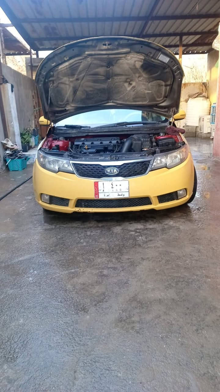السلام عليكم كيا فورتي 2011 سنوية 2026 رقم مميز 400 واسط هيئة غرامة مصفرة
تحويل ثاني يوم تفاصيل
١) كير ومكينة جدد
٢) صدر ومشط ستيرن جدد
٣) عبوة جديدة
٤) تخم تاير خط ابيض
٥) دوشمة جديدة
٦) مازدات جدد
٧) فتحة إشارة بل مري
٨) شاشة
٩)تحكمات استيرن
١٠)تبريد شغال
١١) راديتر جديد 
السيارة صبغتها تعبانة وصدر خلفي فقط السعر ٧٤ بيها مجال بسيط لتواصل ***********
