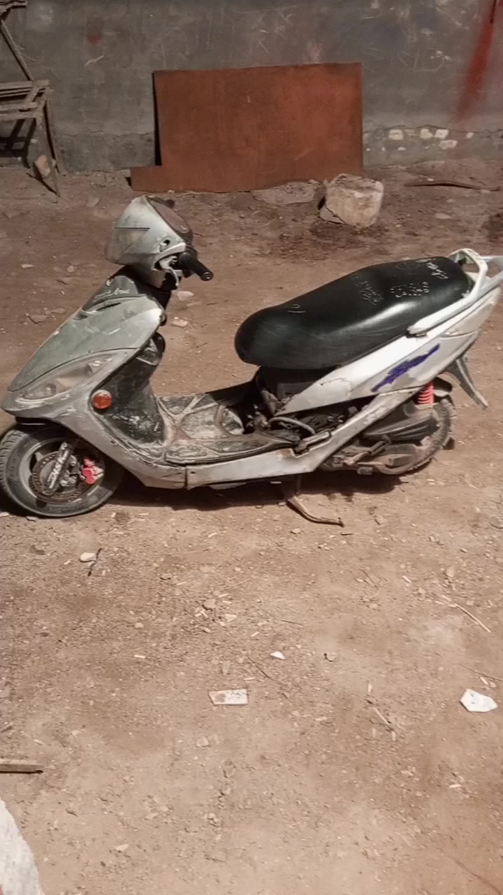 السلام عليكم دراجه البيع شخاله وسعر خاص وباقي التفاصيل عل خاص رق الهاتف ***********
