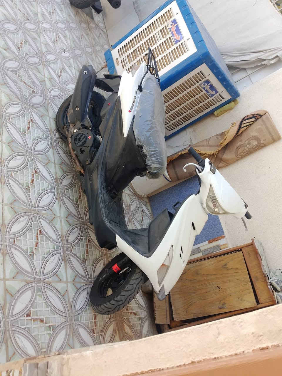 سلام عليكم دراجة ادرس ياباني البيع نوزل مفتوحة مرة وحدة سلف هندر كهربايات كلة شقالة حساسات كلهن شقالات شاشة شقالة شاير كلشي ما عوزة سعر 475 بيهة مجال مكان كوت حي الجهاد ***********
