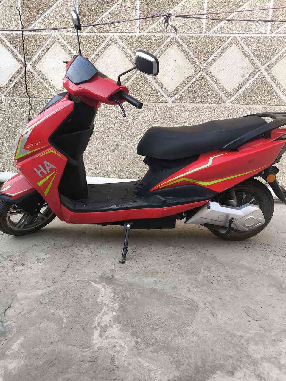 السلام عليكم
دراجة شحن سكنس فحل 
الملف 2000
6بطاريات الوحده 30امبير
بطارياتها شوي تعبانه 
سعرها 800وبخدمة الشراي 
***********
