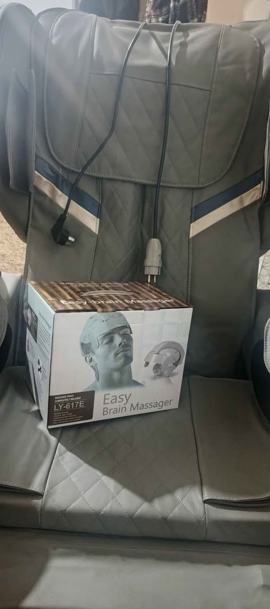 كورسي مساج مستعمل شهر السعر ٤٥٠الف العنوان دهوك رقم الموبايل*********** دهوك, العراق
