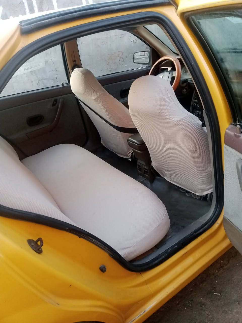 السلام عليكم سمند 2012 رقم بغداد دولي بسمي تبريد تدئه شغال عنواني بغداد مكينه كير نضيفات السعر 37 لاستفسار ***********
