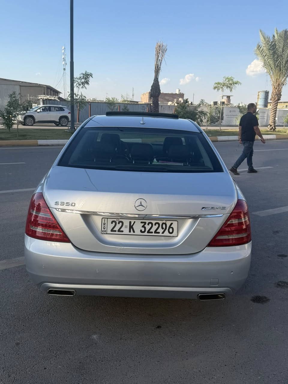 السلام عليكم مارسيديس S 350 موديل 2010 فول موصفات بيبان شفط و فتحه سقف و أناره ليليه مثل الكديلاك و حساسات و رادارات و كامره خلفيه


**إذا كنت صاحب هذا الإعلان وتريد حذفه لأي سبب، رجاءا أرسل رسالة إلى الدعم الفني**