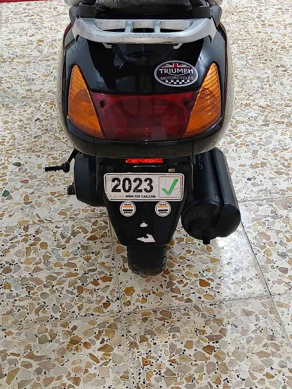 السلام عليكم
سبيسي للبيع مكفولة سعرها ٩٠٠ وبيها مجال مكانها الكوت 
***********
