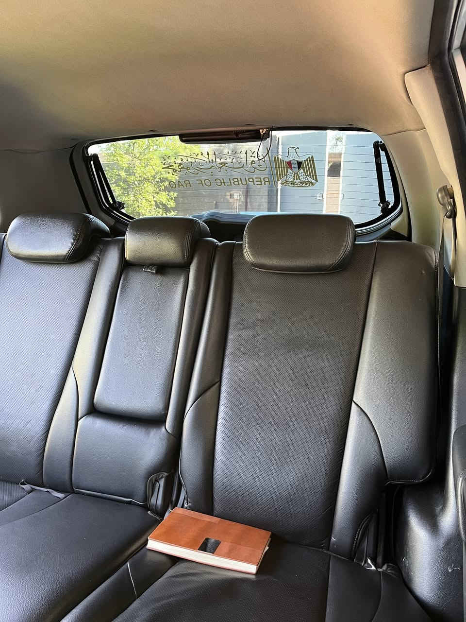 توسان خليجي 2009بيها حادث بسيط السياره خير من الله داخلها انضف من الصوره تخم تاير حداديه كامله تبريد فول للاستفسار اكثر على الرقم اتصال (واتساب) ***********
