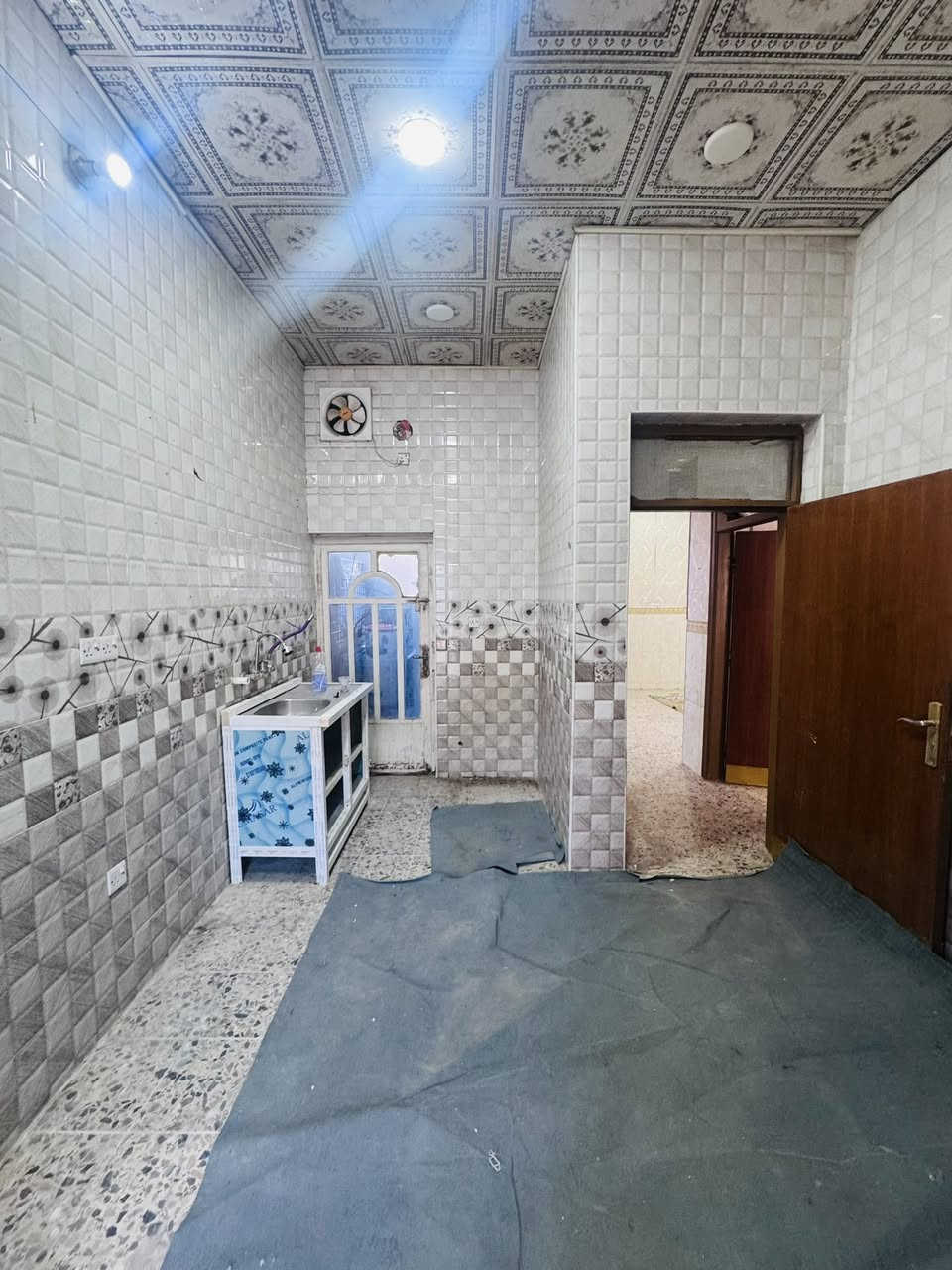 #دار_للإيجـــــــار 

فـــــي نـــادر الاولــى الخدمي 

طـــــابـــق واحــــد
يحتوي على 
غـــرفة نـــوم وصاله وكليدور ومطلخ ومجمع صحيات 

مبلغ الايجار : 450 الف 
________________________

للاستفسار على باقي  التفاصيل 
لطفاً الرجاء الاتصـــال او مرآسلتنا على الواتساب ⤵️
🔻🔻
سيد رائد    
📞0️⃣7️⃣8️⃣3️⃣1️⃣1️⃣7️⃣1️⃣7️⃣4️⃣1️⃣
سيد حسين
📞0️⃣7️⃣8️⃣7️⃣2️⃣5️⃣7️⃣4️⃣7️⃣3️⃣3️⃣

              او وآتســــــاب📲

المكـــــتب ☎️ 
***********
***********
‎‏‎     🧱#مكتب_عقارات_سيد_رائد🧱

               🏗️ #مــوقع_المكتب🏗️
📍{بابل/الحله شارع نادر الرئيسي مقابل  شارع الطب العدلي بالقرب من اسواق الجمل }

_______________________
#تنوية / لمن يرغب عرض عقاره فـــي صفحتنا يرجى الاتصال بنا 
_______________________
أنتبــه🔻🔻
‎🔳#الصفحه_الرسميه_للمكتب_فقط✅

#عقارات_الحله  
 #بيع_وشراء     
#عقارات #بغدادالعراق #الحله         #مشاهيرفيسبوك
 #مكتب_عقارات_سيد_رائد 
#الاول  #في_بابل
