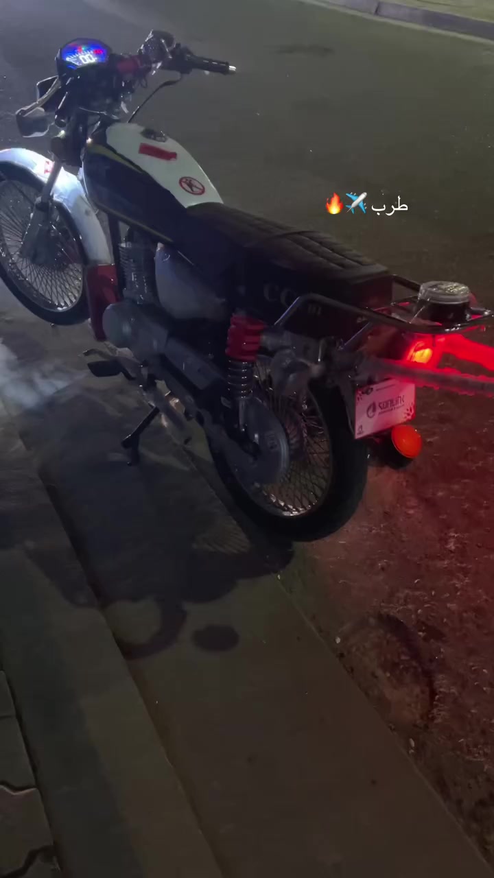 سلام عليكم مطور نباك اي واحد يشوفه يدك عل رقم ***********
