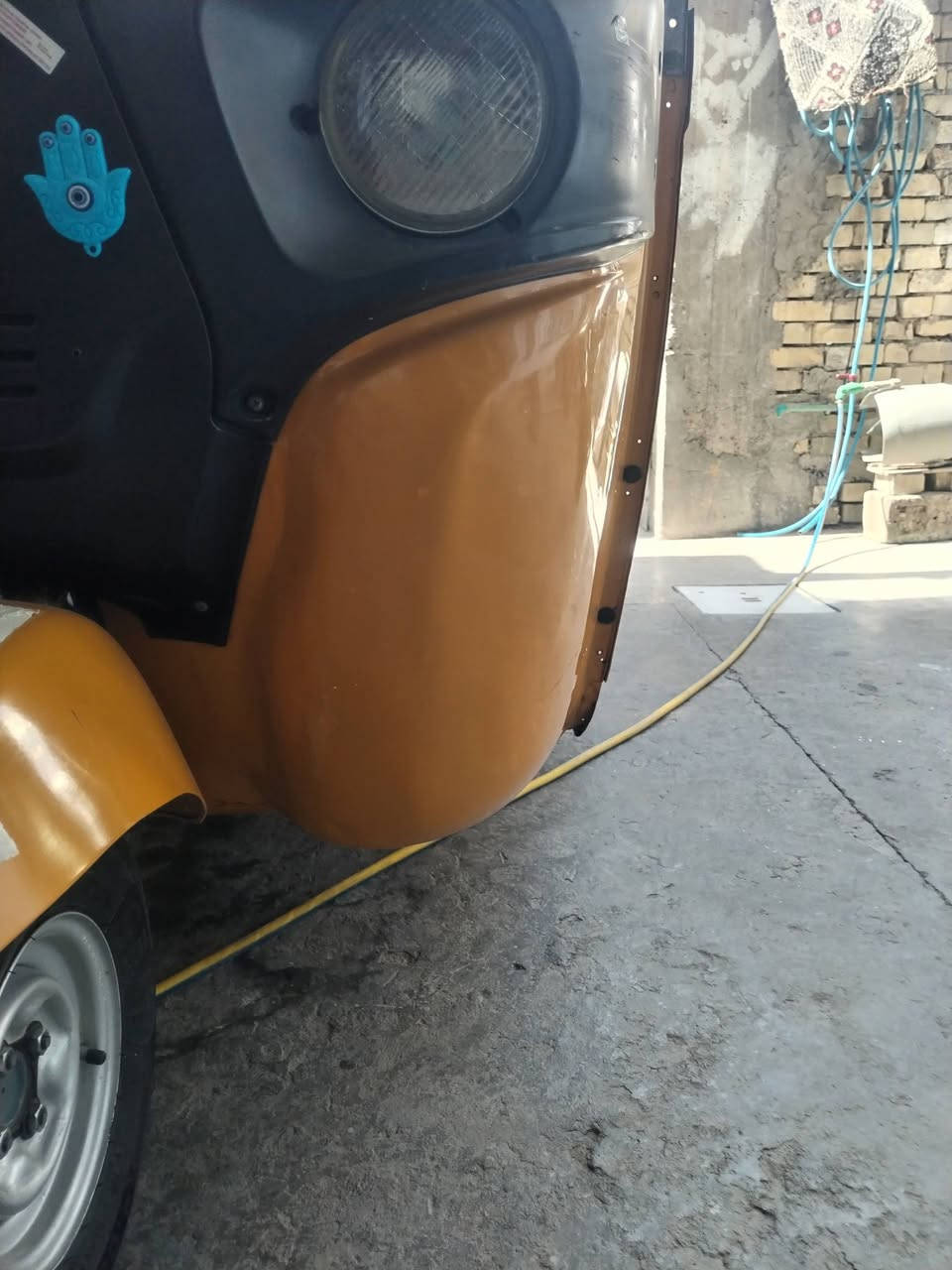 السلام عليكم تكتك للبيع مديل 2019/12/30 فرق يوم ع العشرين رقم وسنويه بغداد باسمي رقم انكليزي هزه جديده بيه بارد يم البگ لايت ومعمر وكامل واضح بل صوره والدوس معمره كلين واحد ع واحد المكينه بوشه وبستم شركه لا تبخير لا تنقيص لا نضوح تاخذه كبل للشارع التكتك خير من الله السعر 6 و700 سته وسبعميه  وبيه مجال قليل حك الجيه رقم الهاتف ***********
