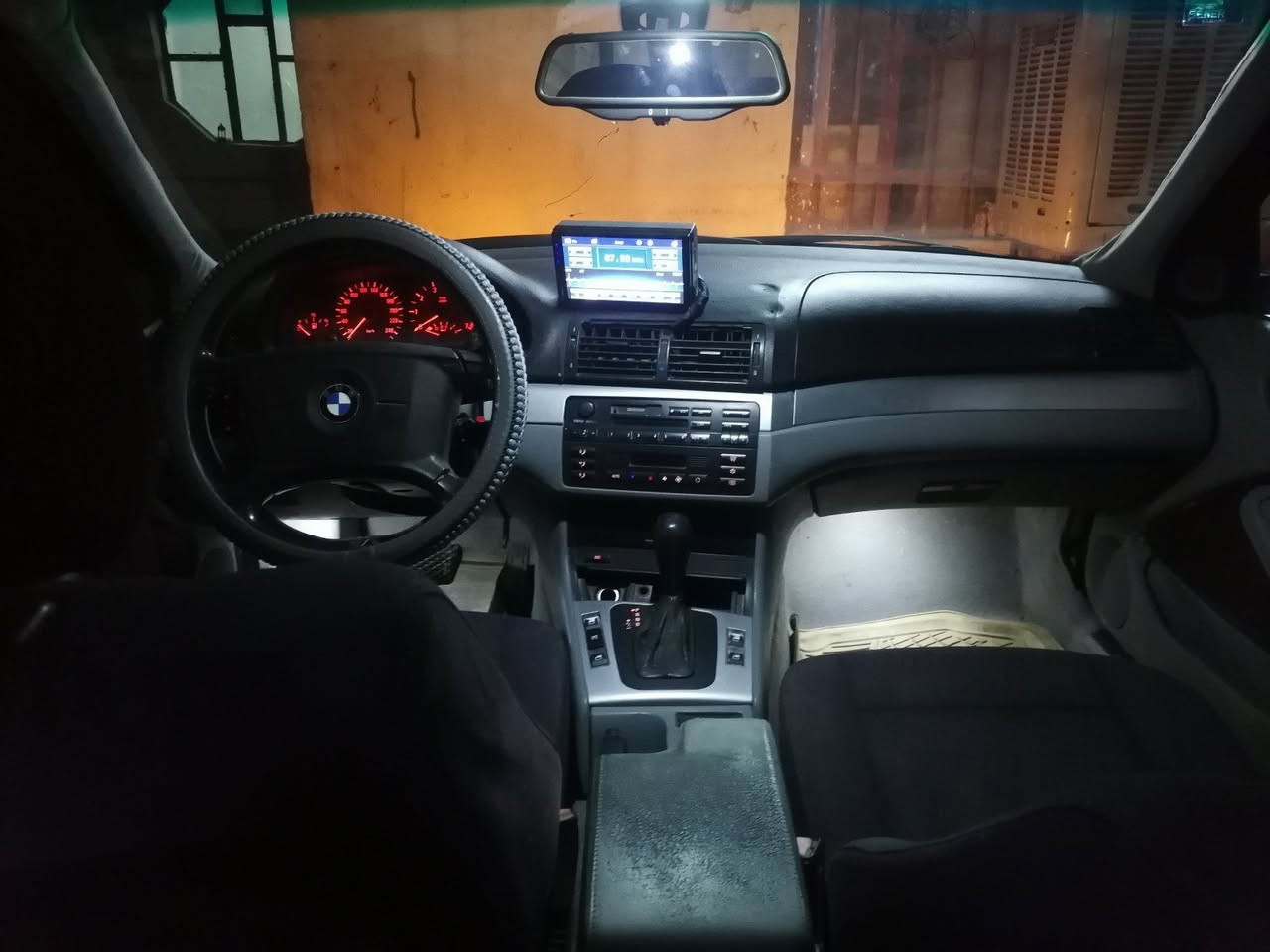 بي ام 2002 صقر محرك كير كفاله مامكصوصه كهربائيات شغاله كلها تخم تاير جديد كشنات كهرباء فتحه سقف كشرها نضيف مكانها ناصريه  ب32 بيه مجال للشراي مراوس بنفس النضافه خاص مفتوح ***********
