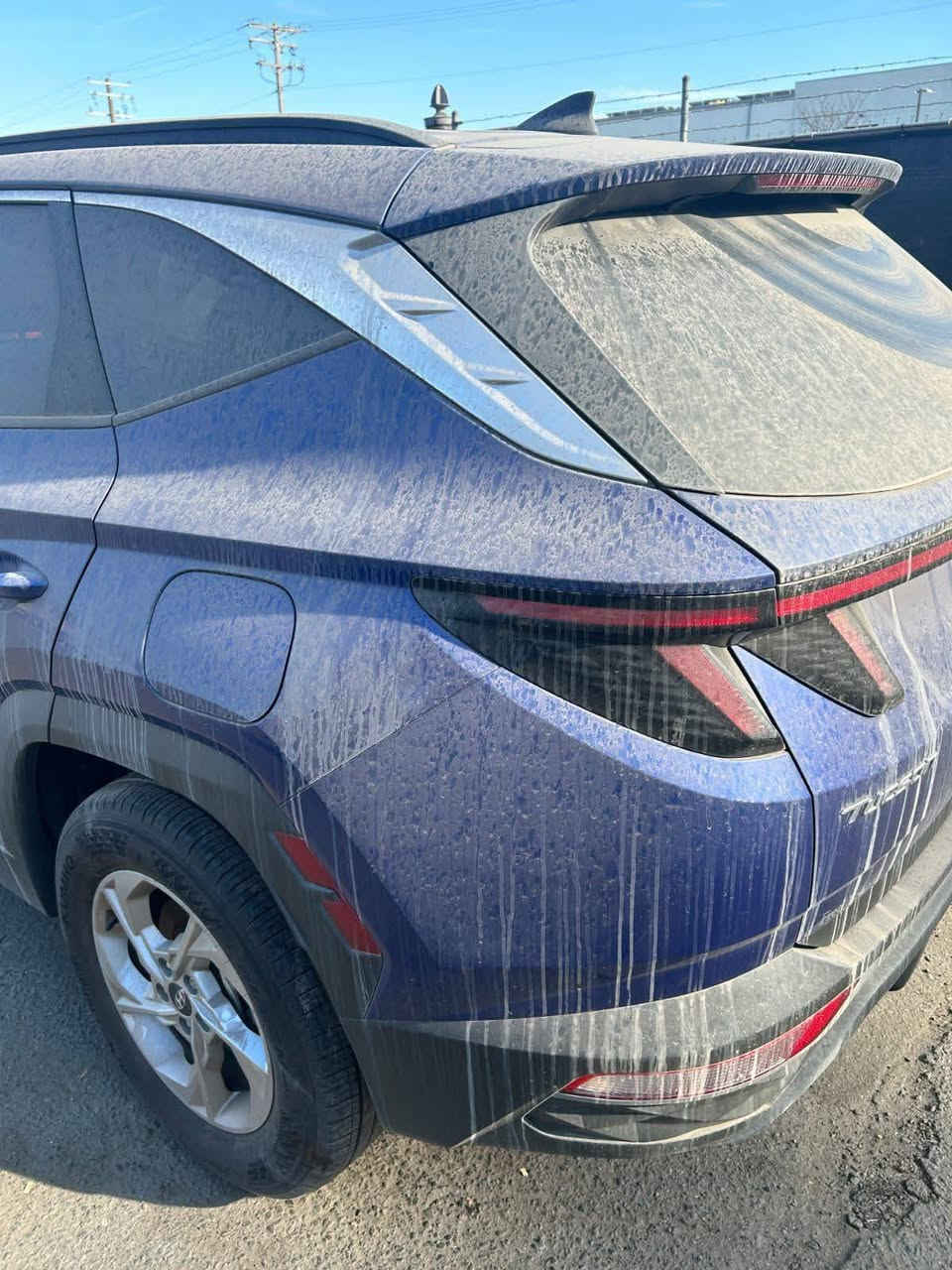 السلام عليكم توسان للبيع  وارد أمريكي موديل 2023 حادث جاملغ بدون لغد وشواصي مكفوله بدون ايرباك رقم أربيل تحويل ثاني يوم سياره جديده التفاصيل داخل الصور رقم الشاصي موجود السياره مرقمه وجاهزه جديده زيرو السعر 175  بدون عمله المواصفات هاترك جنطة كهرباء فور ويل لايت اربع عدسات بصمة وبصمة أحتياط سيارة شرط الفحص والسونار 

***********

*********** حمزة, القادسية
