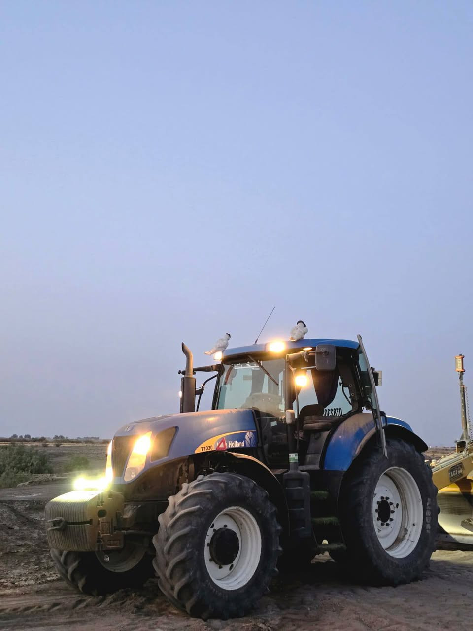 نيوهلند T7030 رقم اربيل 
مشتغله 14 الف 
الديوانية البدير 
***********
