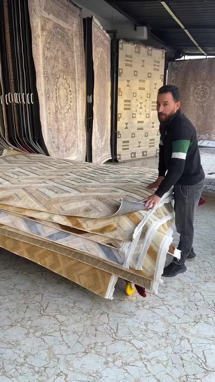 🌺عروض  خاصة وتخفيضات من داخل فرعين 🌺
من داخل مجمع سوفار ومفروشات الزعيم
رقم الحجز  ***********📞📞
هاتف المجمع  ***********
عنوان ديالى خانقين تولى فروش قرب مدرسه جرير 
توصيل بغداد  ٥٠٠٠ الف 🚕🚕
جميع محافظات  ٦٠٠٠ الف 🚕🚕
