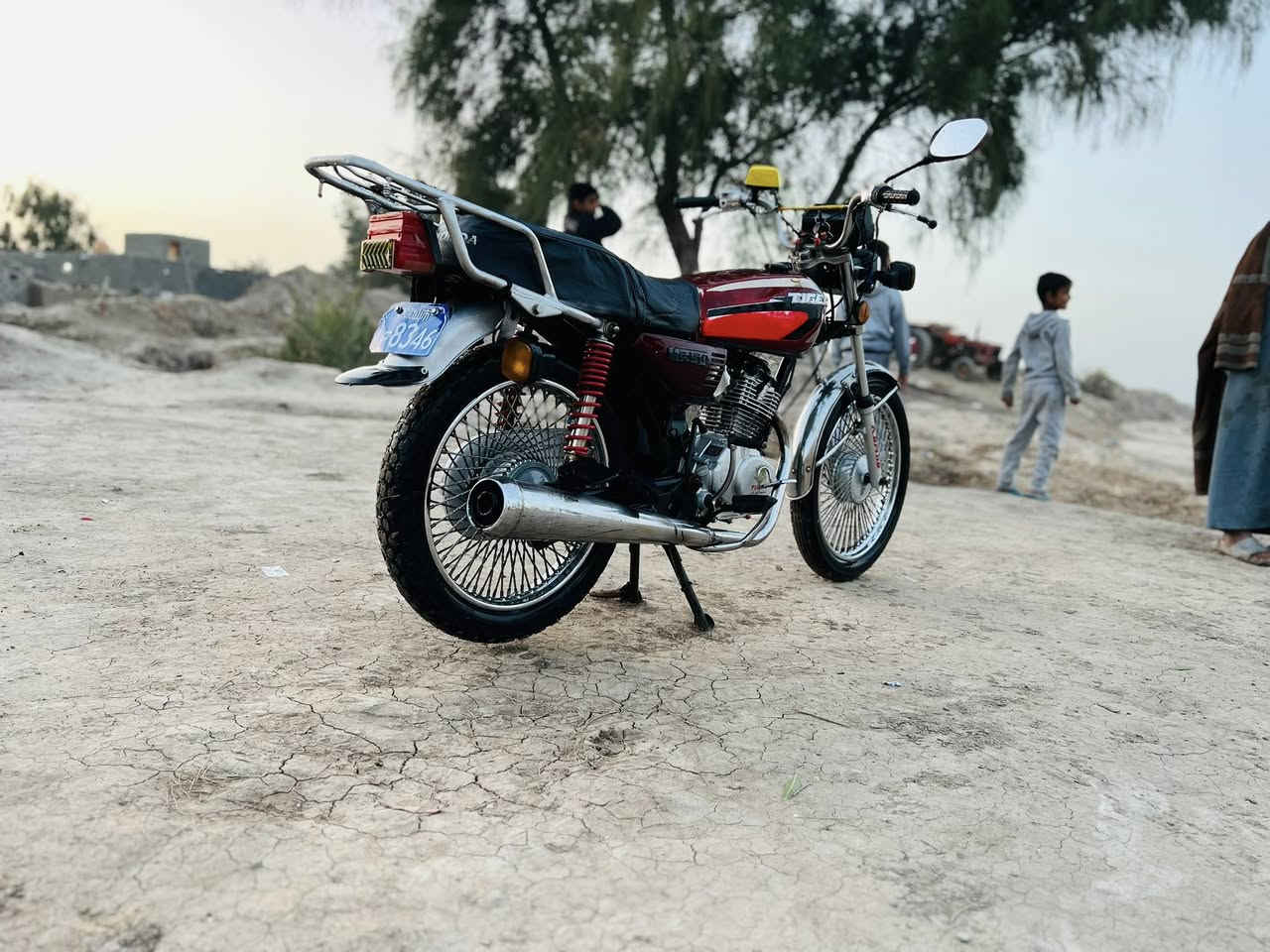 سلام عليكم دراجه لبيع تايكر موديل 2020اوراق صولي***********
