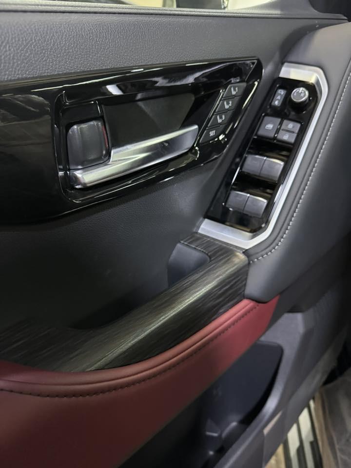 ▪️السلام عليكم▪️
▪️للبيع لاندكروز
VXR▪️
▪️ساسSAS
▪️موديل 2025
▪️هايبرد HEV
▪️اعلى فئة بلاندكروز
▪️داخل احمر
▪️مرقم او بدون رقم بغداد
▪️كراسي مساج 
▪️اوتو بارك
▪️للاستفسار او السعر ▪️
***********
