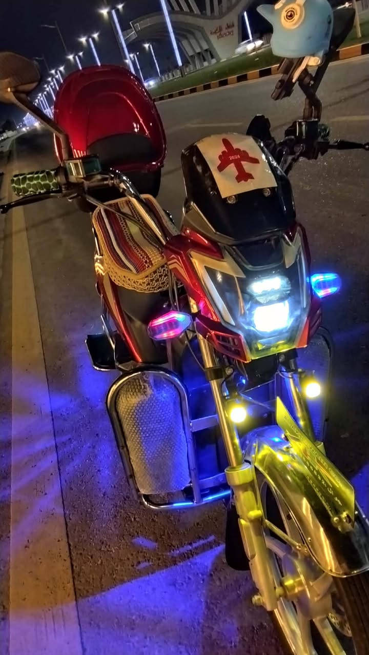 السلام عليكم
-للبيع او للمراوس 
-هارلي موديل 2025 شركه الاخوين 
-بطاريات عدد6 يقرن 10 ونص 
-دبل اشاره مثبت سرعه هورن 
-لايت عالي  ابيض ناصي اصفر
-نشرات بك لايت  كله شغال
-بصمة تشغيل عن بعد +جهاز انذار🔇
-جنطه حجم كبير 
دراجه استخدام قليل ومماشي هواي
_السعر 600 وبيها مجال 
_العنوان الانبار الكرمه 
للأستفسار خاص او ***********

