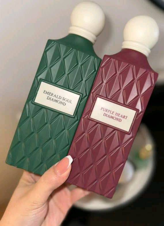 للحجز دايريك او واتساب  ***********وصل بنات احلي عطور ابراهيم القرشي
كلش هواي طلبتوا 
حاليا الترند بالخليج العربي 
عطور تجننننن
عطور دايموند ابراهيم القريشي 
200مل
متوفر 6الوان 
فول كوالتي التركيز العالي ماستر 
#توصيل_جميع_المحافظات5