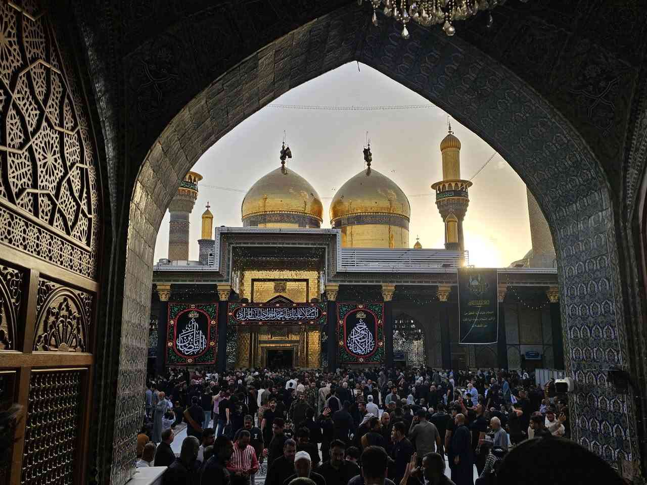 السلام عليكم موعدنا يوم الثلاثاء ٣ العصر الى الكاظمية المقدسة والعودة بليل للحجز والاستفسار على الرقم *********** 
او مراسلة الصفحة ويوجد حجز عوائل كذالك
