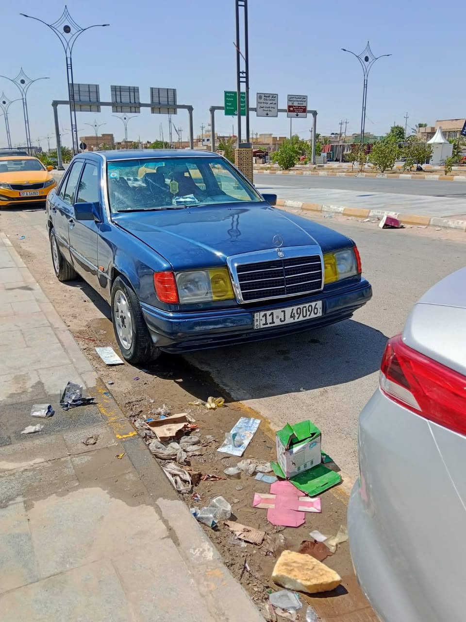 السلام عليكم سياره مارسدس دب رقم بغداد جاهزه من كل شي موديل ٨٧ مكان السياره سوق الشيوخ راح اعوفلكم رقم صاحب السياره اذا ماعندك رصيد اتصل عليه واتساب ***********
