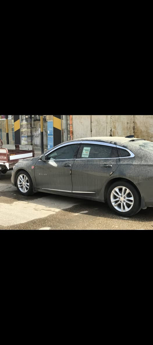 ماليبو موديل ١٧ LT
السيارة جاهزه للاخير متصرف عليها ربع
مواصفات اشاير مري ٤بصمات شاشه كبيره كامره
كشنات تدفئه وتبريد تشغيل عن بعد تحكمات ستيرن كامله وبعد بيها مواصفات هواي
السياره جديده وعلى ايدي كلش مداريها
حادثها جاملغ وربع الباب 
مامصور داخلها بس يشهد الله غرفتها جديده ونظافتها ١٠٠%
مكانها الحله المركز
تلفون *********** موجود واتساب
سعرها ١٢٠وبيها مجال حك الجيه
السوك كلشي بي والنضيف سعره بي
