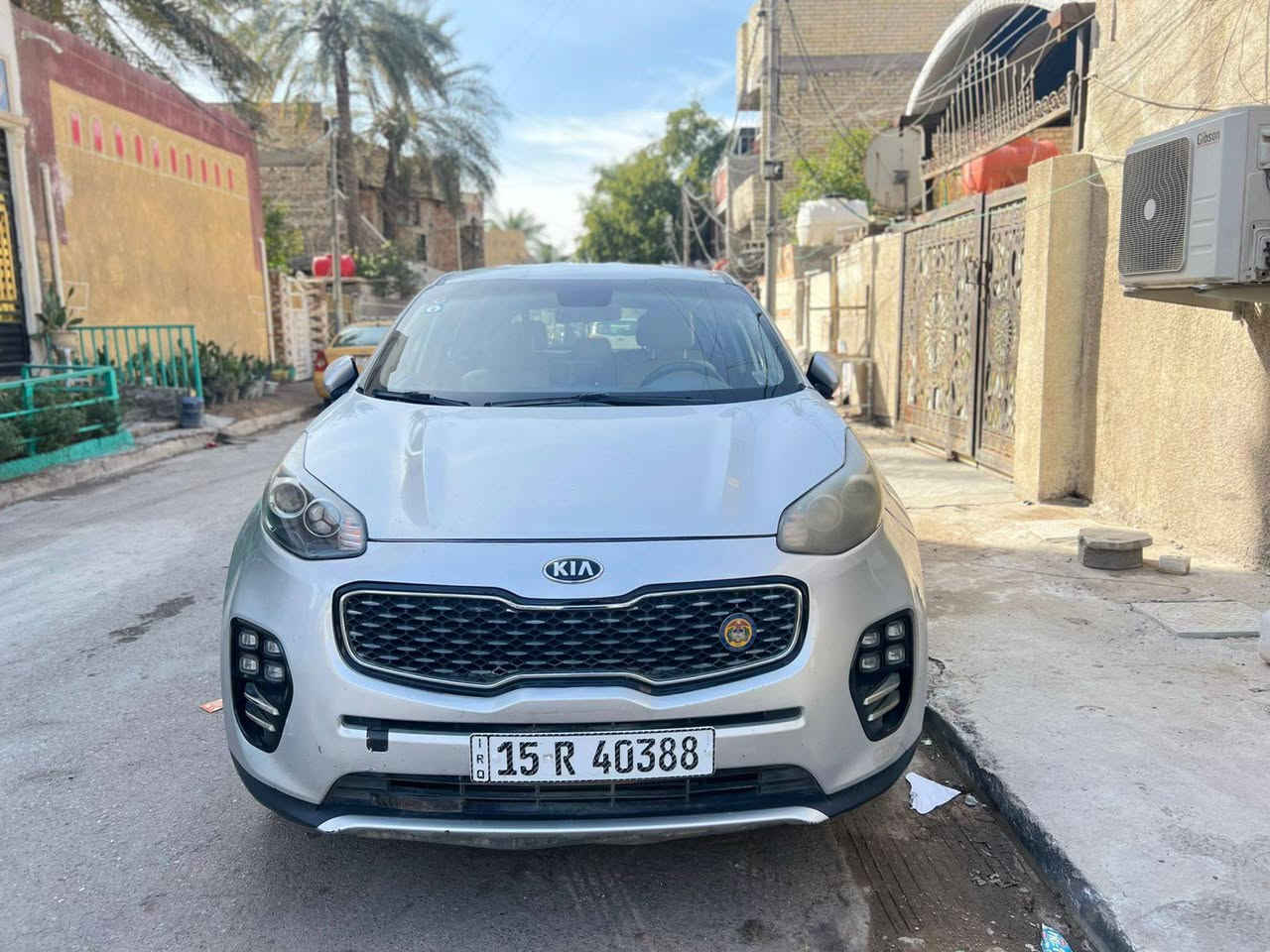 السلام عليكم
كيا سبورتج ٢٠١٩ وارد امريكي 
محرك GDI 2400 شرط بدون تنقيص دهن 
سيارة كامله والحمد لله سونارين بالصور 
بيه منظومة غاز نوعها زافولي راقية جدا 
تدفئه تبريد شغال 
سنويه ٢٠٣٠ جديده 
السعر 150 وبيه مجال 
للتواصل على الرقم *********** بي واتساب 
مكان بغداد حي الجوادين
