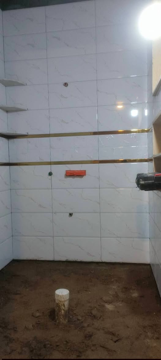 خلفات سيراميك متفرغين حالين ارضيه وجدران ماده او خبط
عملنه داخر الفلوجه والكرمه 
لتواصل *********** وتساب او تصال
