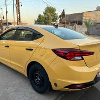 حبايب النترا 2019 ماشية 92ميل  كير AT  وارد امريكي بدون حادث كفاله عام...