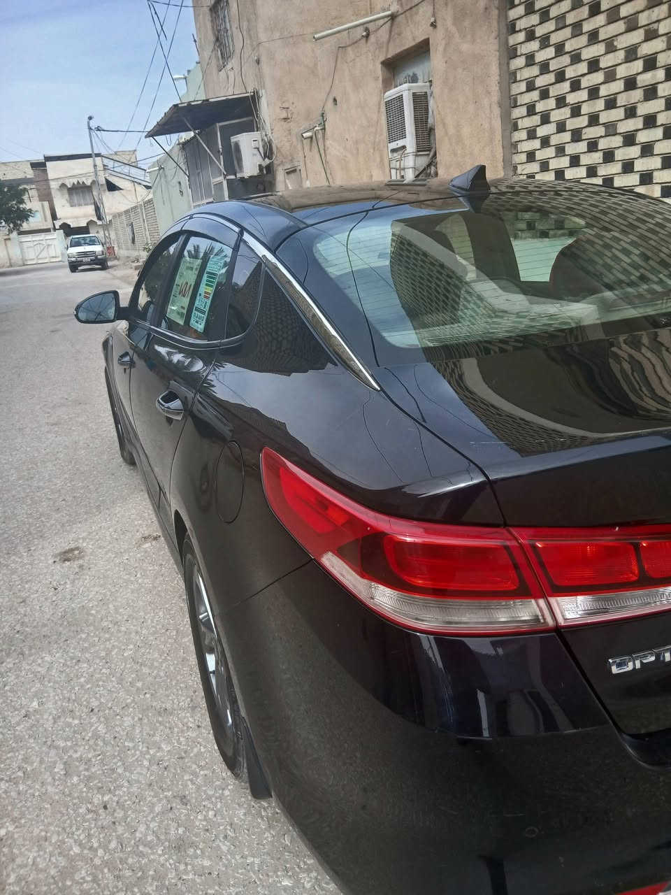 سلام عليكم...اوبتما 2018امريكي
#موصفات معروفه محرك 2400
#بيها ركن الجاملغ الايمن وصبغ البنيد 
محرك كير مكفولات 
#السعر 125وبيها مجال لشراي 
سنويه وهزه جديده 2030
***********
