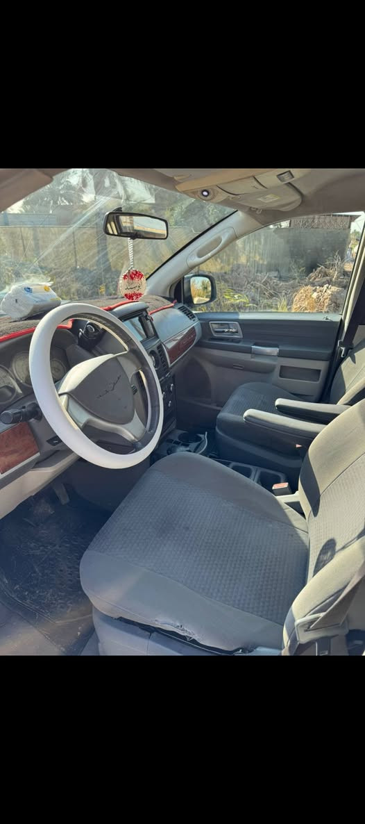 سلام عليكم كليزلار للبيع
موديل2008

رقم بغداد تبريد 3قطع بوب شفط+صندوق شفط

كير مكينه خير من الله تدفئه شغاله محرك6سلندر 3800
السعر115 او بيها مجال 
المكان بغداد الدورة للتواصل‏‪***********‬‏
