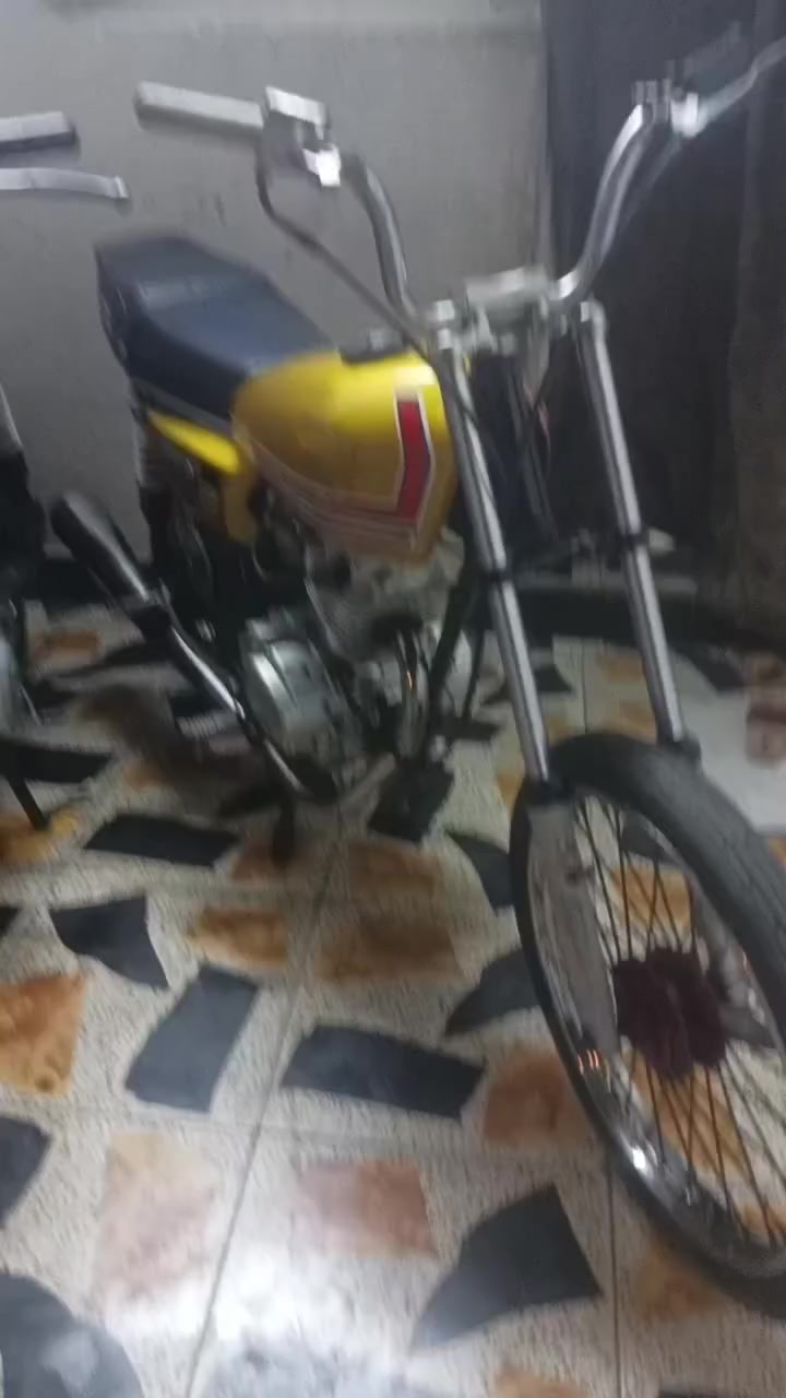 دراجه ناريه يراني مكينه جديده سعر الوحده 300 بكاني بصره حي لاصدقاء هذا رقمي ***********
