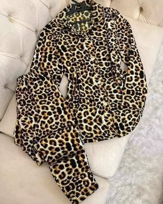 اعلان اعلان 🗣️🗣️
ملابس نسائية لانجيري 💃😊😍
سعر القطعه 7 الف يوجد توصيل داخل بغداد 💘💞🤩
القياس فري سايز 💋😋
خامة اصلي زبدة مصري  😜😁


**إذا كنت صاحب هذا الإعلان وتريد حذفه لأي سبب، رجاءا أرسل رسالة إلى الدعم الفني**