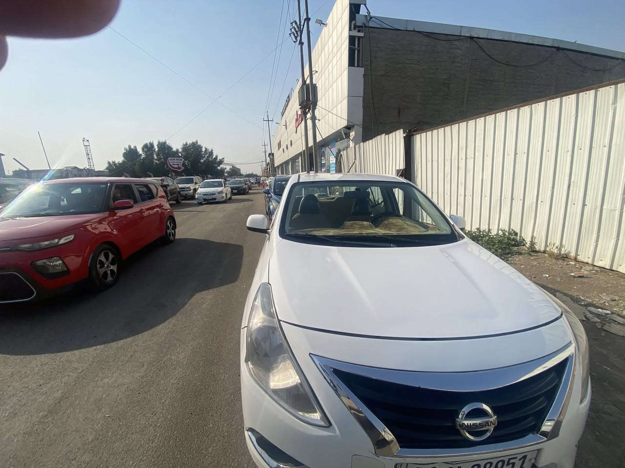 سلام عليكم
نيسان سني هندي موديل 2019
صبغ نصف باب سايق مع تبديل جاملغ عكس سايق
تبريد تدفئة بلادي 
رقم جديد انكليزي باسمي سياره
سيارة نضيفة ونصبته حلوة 
سعره97$بيه مجال حك عمله فقط 
للتواصل ***********
