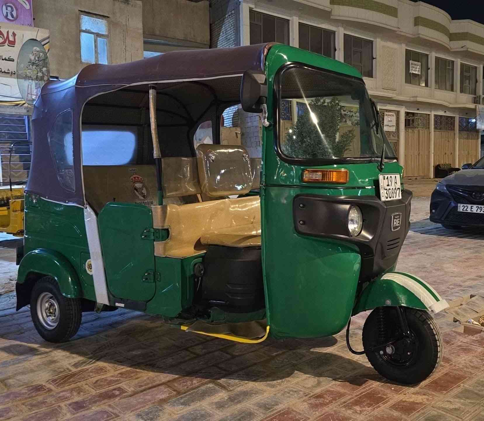 تكتك بجاج 22 شهر 10 رقم وسنويه انكليزي هزه جديده صبغ لغد بدون داخل واشويه يم بك لايت محرك مكفول السعر قفل 🔐 200/8 اتصال فقط ***********مكاني كربلاء 🖤
