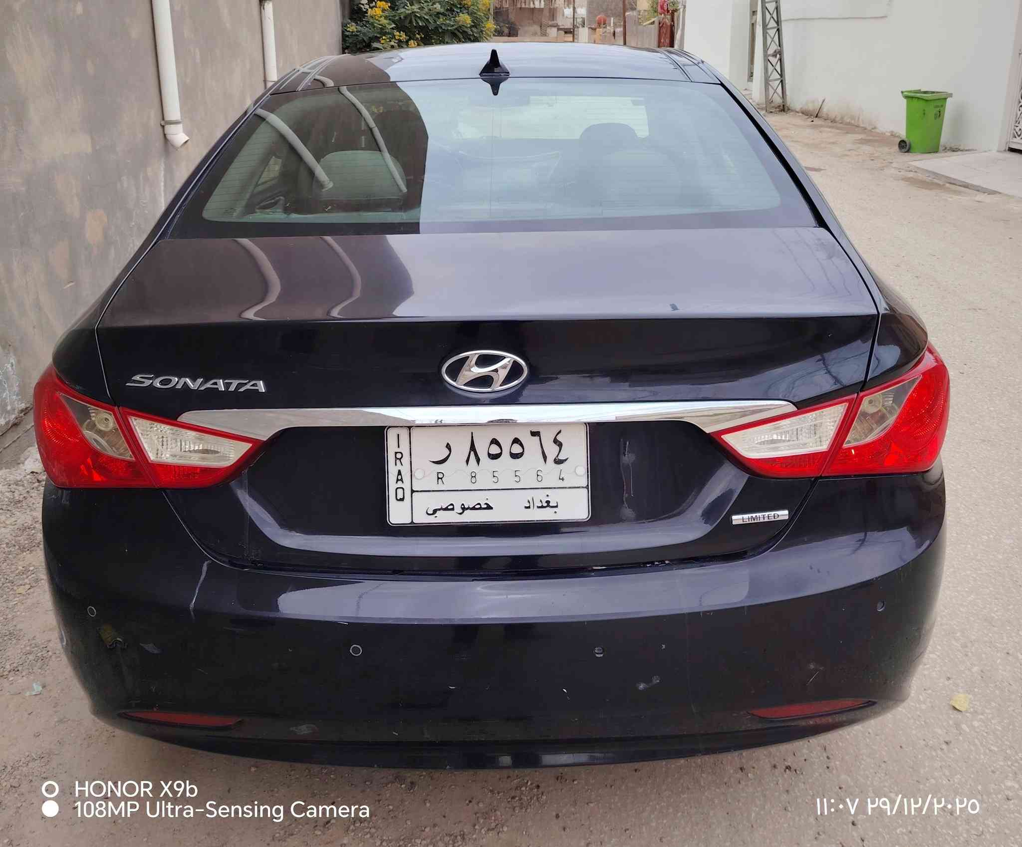 السلام عليكم
هونداي سوناتا وارد امريكي  2012 
سياره بدون صبغ مكفوله من الضربه
حادثها في أمريكا باب الصدر ومبدل
جاهزه بدون نقص 
محرك 2400 جي دي اي 
تحكم ستيرن جهتين 
مانع انزلاق
سيارة 1على1 limited
مقاعد جلد تدفئة مقاعد
تبريد فول
سياره جاهزه بدون نقص مكانها الكوفة العباسية 
السعر 110 $ 
رقمي ***********
