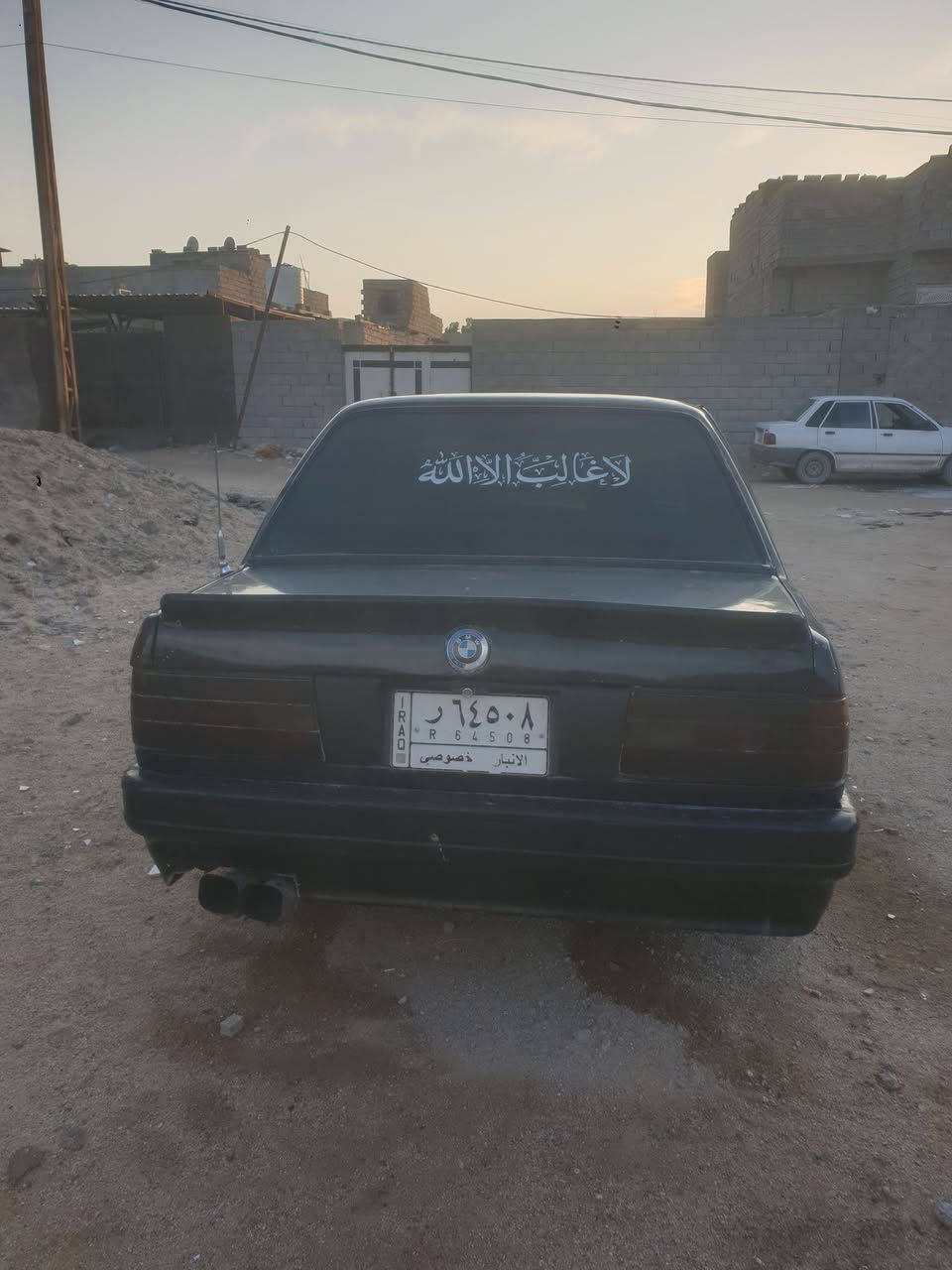 سلام وعليكم بي ام زعرة للبيع مكينه في في تي كير عادي رقم انبار حداده جديده ستوني مبدلهه دواخل نظيفه رقم الهاتف ***********
