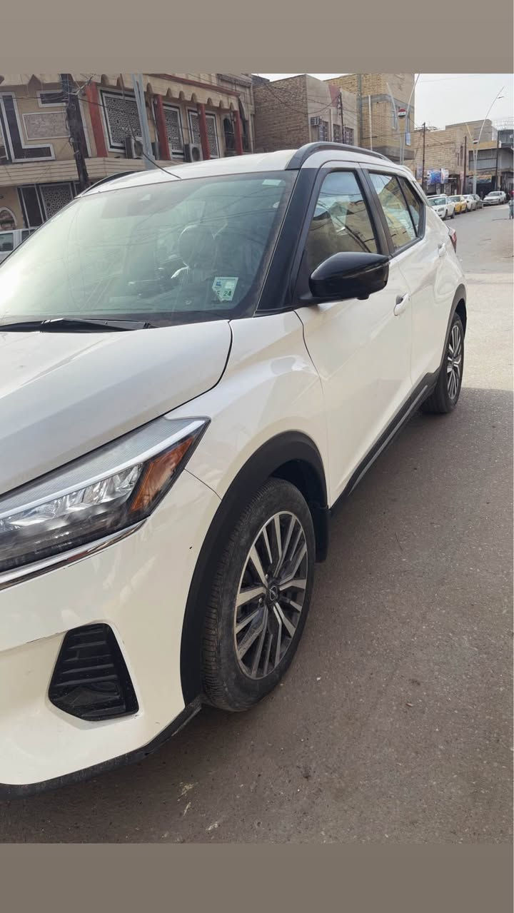 نيسان مديل 23 مكفوله كفاله عامه رقم ذي قار بسمي 
ماشيه 33 السياره احلى من صور وما نقصه اي شي
السعر 150 وبيه مجال 
مكان السياره ناصريه مركز 
*********** ناصرية, ذي قار
