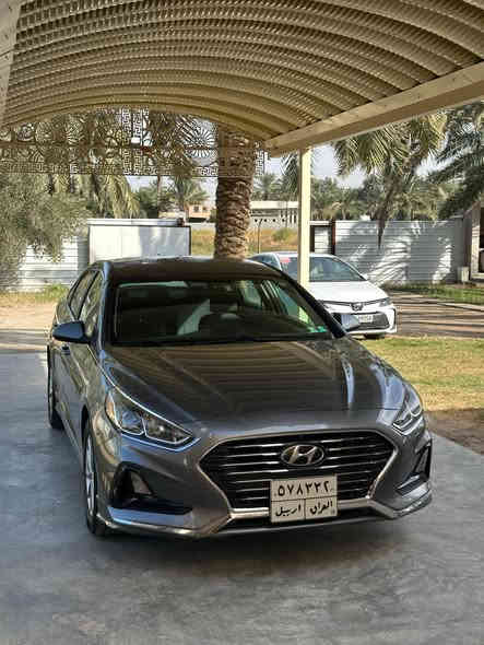 السلام عليكم
للبيع هيونداي سوناتا موديل 2018 امريكي حادث نص الجاملغ الخلفي ونص قبق الصندوق بدون دواخل بدون ايرباك ماشيه 73 مواصفات شاشه كبيره اندويد اوتو  كامره دواره رادار امامي + خلفي فول تحكم ستيرن وباقي المواصفات المعروفه 
السعر : 135 وبيها مجال
مكان السياره بغداد العامريه 
للاستفسار ***********

