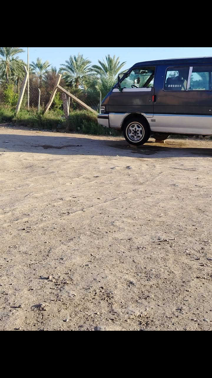 سلام عليكم كيا بستا للبيع  موديل ٩٥ سنويا ل ٢٧      ***********
