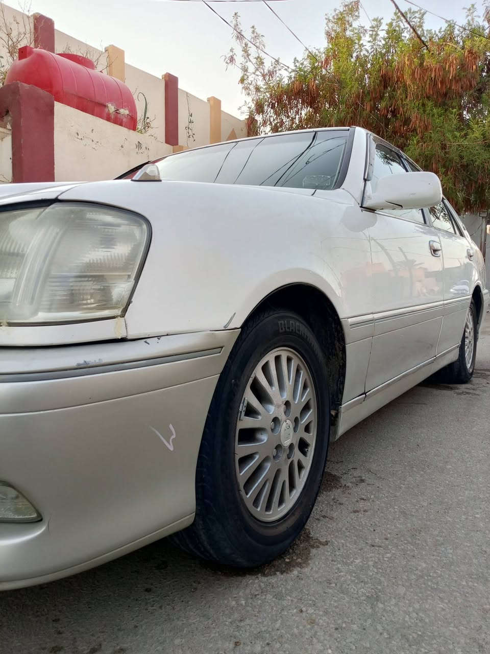 السلام عليكم ملكه صلاح الدين 2003 اصولي ظبارتها عندي مفحوصه قرار 48 مادافع كمرك بسبب الضرف المادي كصه قماره كشنات كهربائي سنويه عظم بيها وكاله عنوان المالك نجف قظاء المشخاب *********** واتساب او تتصل
