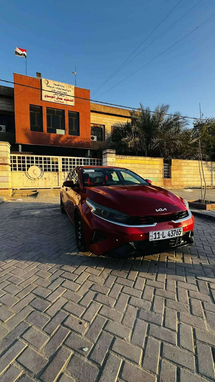 السلام عليكم فورتي موديل 2023وارد امريكي رقم الشاصي بل منشور والسونر بل منشور محرك كير صدر تبريد كفاله ماشيه 43الف سياره جاهزه رقم وسنويه وهزه جديد وباسمي شخصيا اي ستفسار ***********مكاني بغداد تخم تاير ويل جديد السعر 120وبيهه مجال
